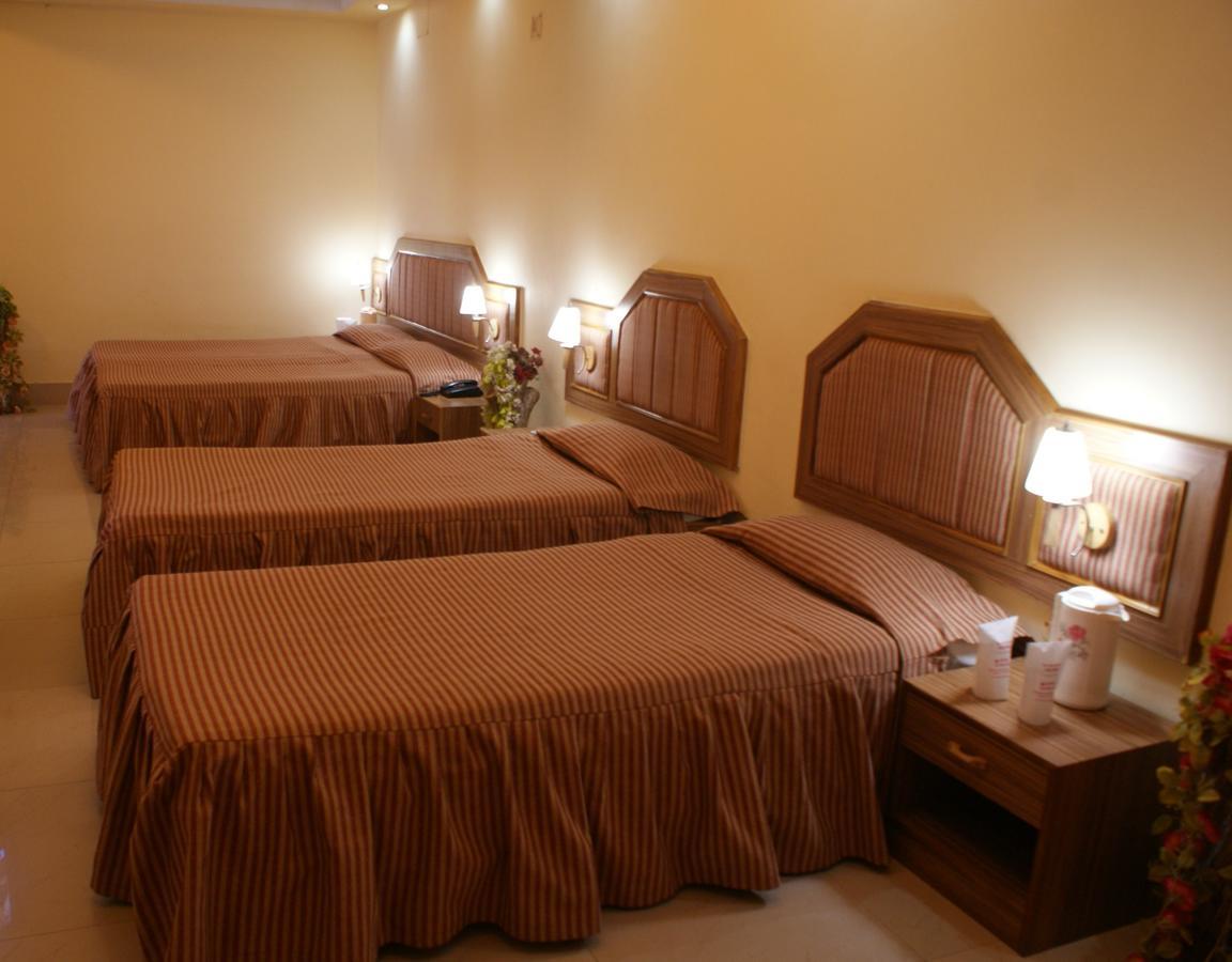Hotel Lara India Varanasi Luaran gambar